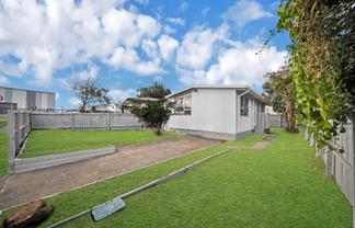 2/2 Dagenham Street, Manurewa