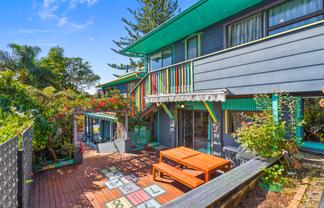 221 Woodlands Park Road, Titirangi