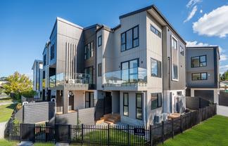 111 Sycamore Drive, Sunnynook