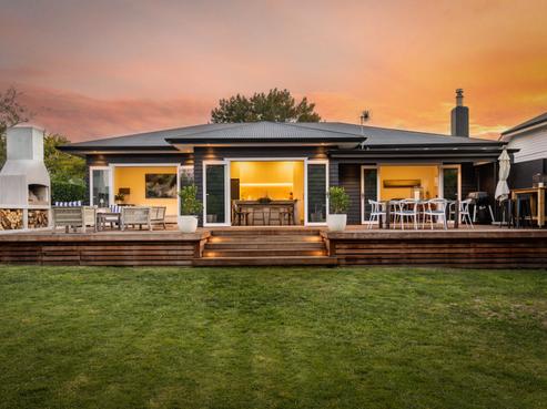 15 Gillean Street, Havelock North
