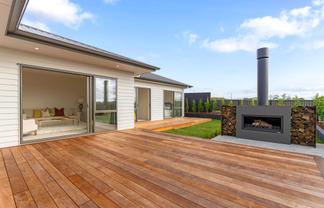 8 Lambert Road, Milldale