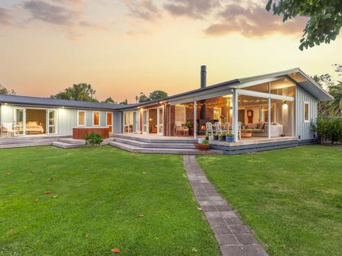 8A Bronte Place, Leamington