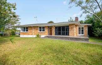 8 Winstone Avenue, Chartwell