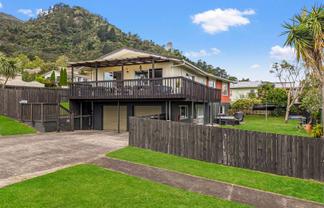 15 Burgess Street, Te Aroha