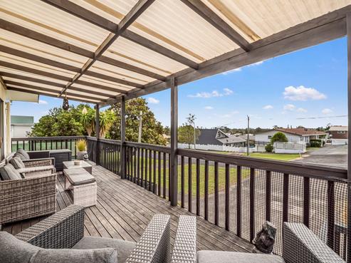 15 Burgess Street, Te Aroha