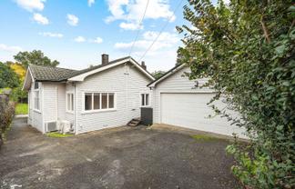 137 St Andrews Road, Epsom