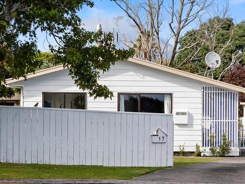 17 Kipling Drive, Whalers Gate