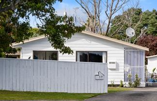 17 Kipling Drive, Whalers Gate