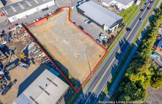 Fenced Flat Yard with Profile