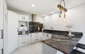 2/5a Opoia Road, Hamilton East