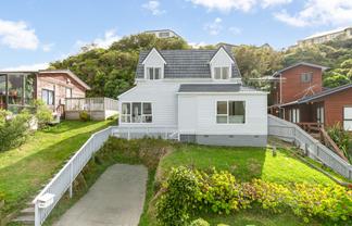 61A Woodhouse Avenue, Karori