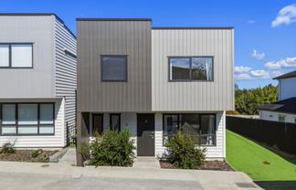 88D Sylvan Crescent, Te Atatu South