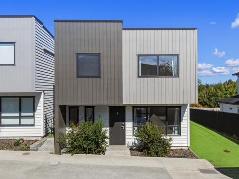 88D Sylvan Crescent, Te Atatu South