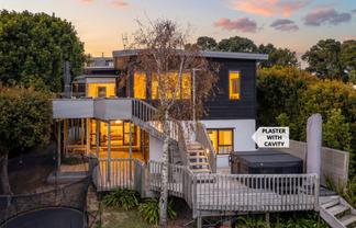 12 Braemar Road, Rothesay Bay