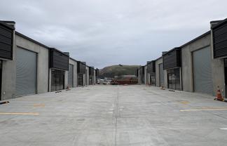 Brand New, High Stud, Mini Warehouse Units