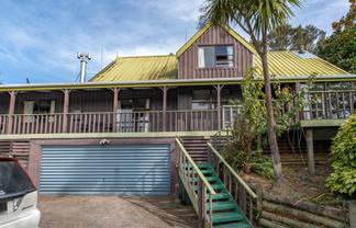 4 Exeter Street, Glenview