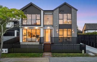 88 A&B Norman Lesser Drive, Saint Johns