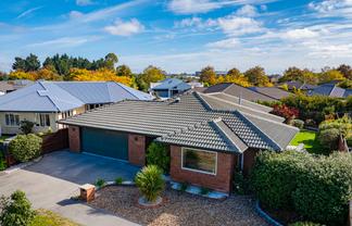 21 Puhara Avenue, Parklands