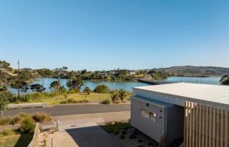 9 Rangitahi Road, Raglan