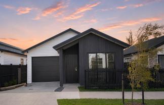 390 Te Taruna Drive, Milldale
