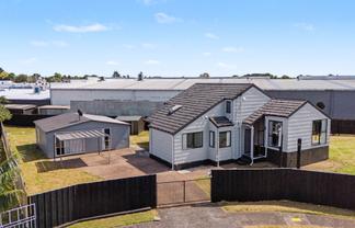 6 Albert Road, Manukau