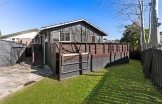 20B Adams Road, Manurewa