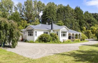 1 Takapari Road, Pohangina