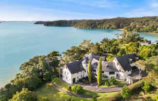 16 James Clendon Place, Russell