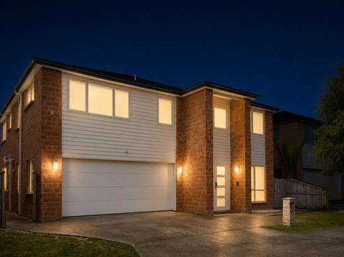 15 Carrickdawson Drive, Flat Bush