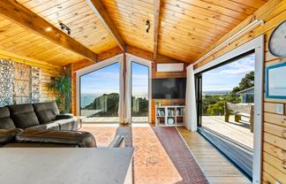 3 Edwin Mitchelson Road, Muriwai