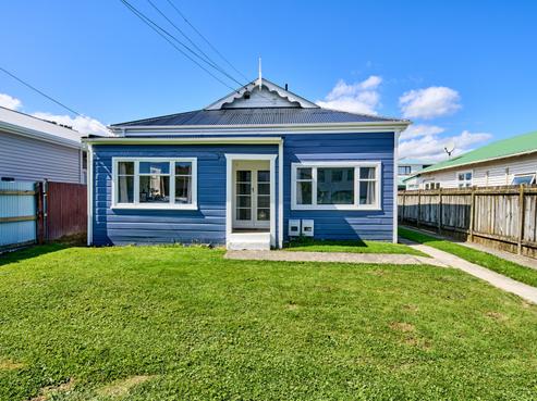 26 Bristol Square, Central Hutt