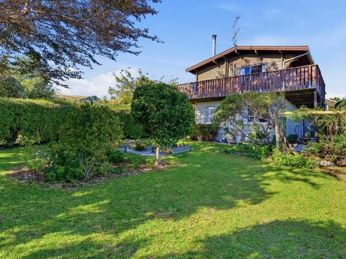 365 Centaurus Road, Hillsborough