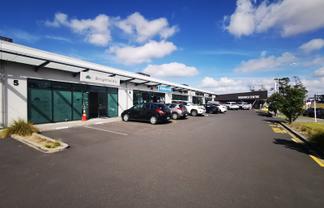 108sqm retail units for lease in Albany