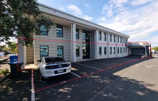 Office and Warehouse on Rosebank Road