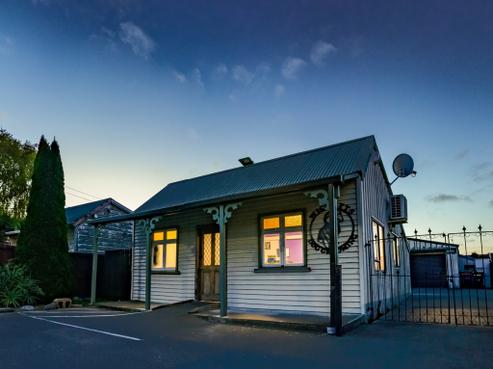37 Lincoln Road, Spreydon