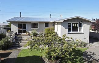 84 Findlay Road, Ascot