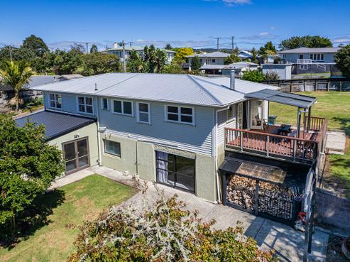 52 Cairnfield Road, Kensington