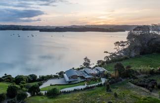 16 Grant Street, Mahurangi East