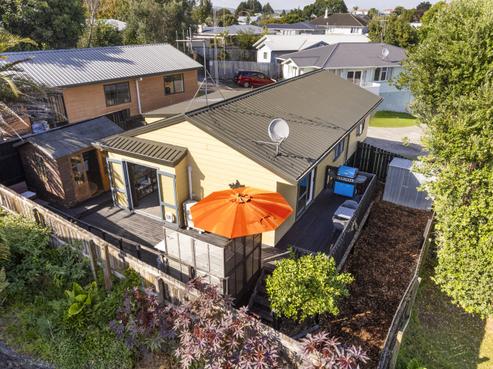 35B Henderson Crescent, Parkvale