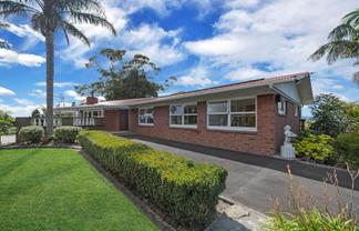 480 Whitford Road, Whitford