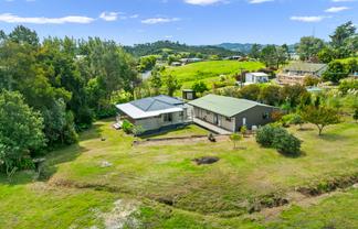 34 Toetoe Road, Otaika