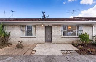 4/127 St George Street, Papatoetoe