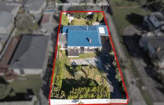 63 Roberts Road, Te Atatu South