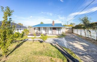63 Roberts Road, Te Atatu South