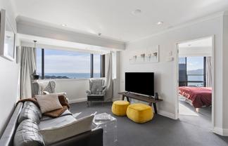 9-17 Byron Avenue, Takapuna