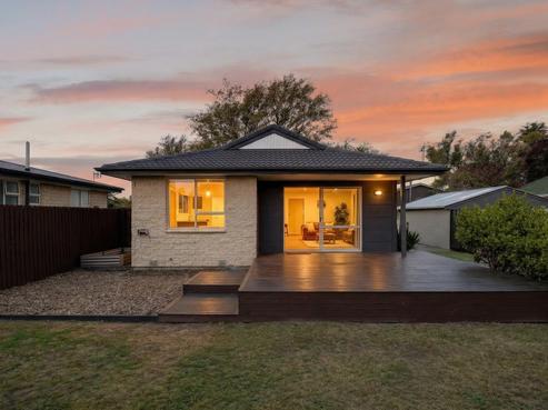 5 Fenmere Place, Burwood