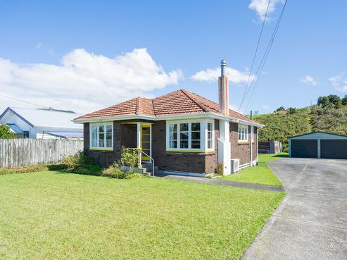 63 Valley Road, Hikurangi
