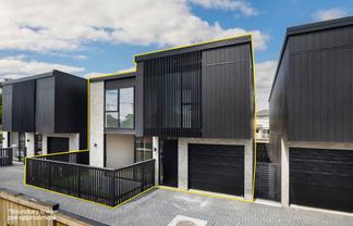 2/4 Norrie Avenue, Mount Albert