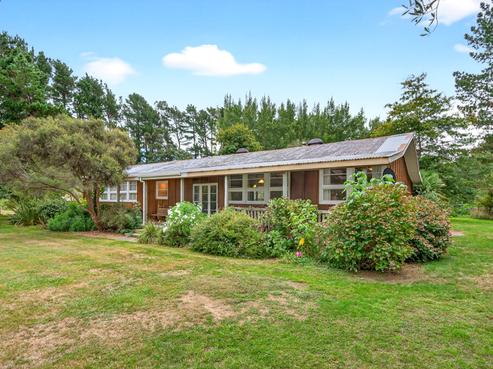 1001 Kahutara Road, Featherston