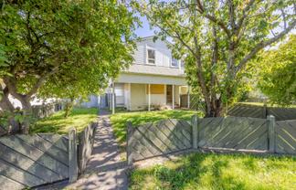 804-806 Takapu Place, Hastings